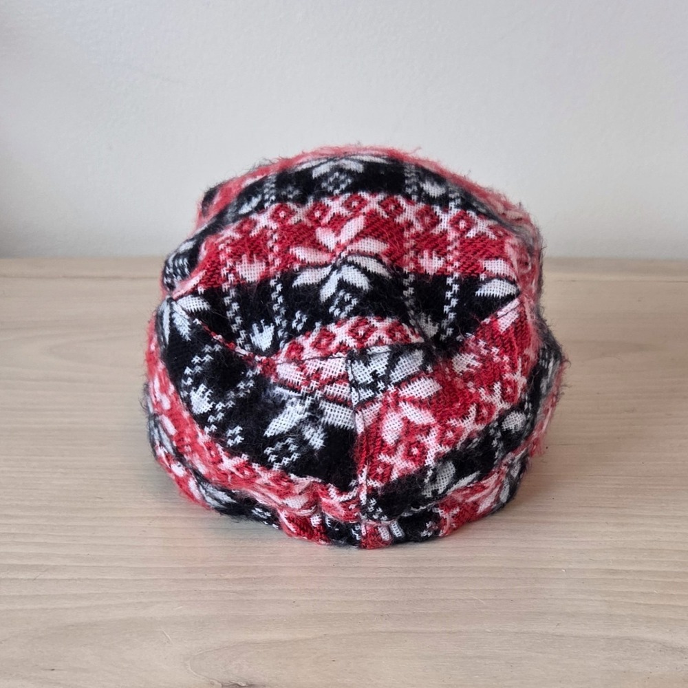 David & Young Fair Isle Knit Newsboy Hat Plaid Snowflake Winter Cap Brimmed - Picture 4 of 6